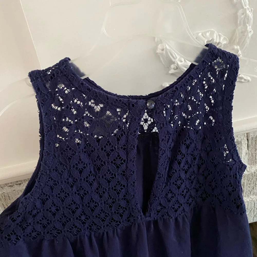 🌸2 for $15: Girl’s Navy Top with Lace - Size S(6/7)